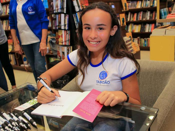 TARDE DE AUTOGRAFO
