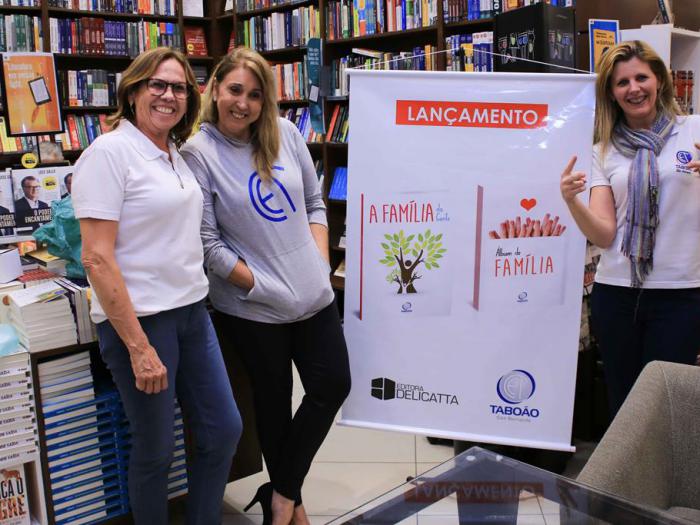 TARDE DE AUTOGRAFO
